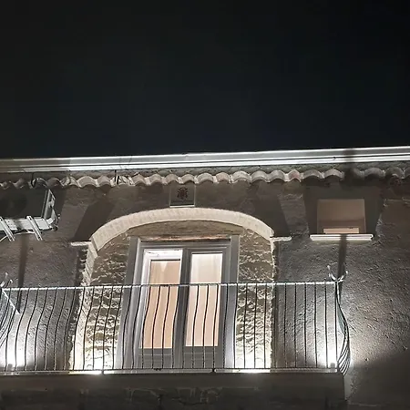 Godano בית הארחה