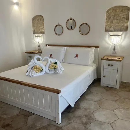 Godano Πανσιόν